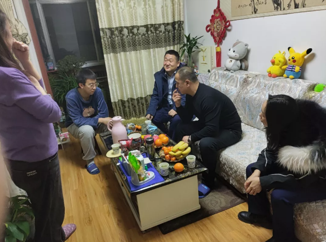 乐投体育在线(中国)唯一官方网站
产业开发板块深入开展员工家访活动(图2)