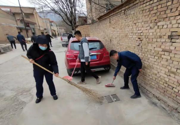 乐投体育在线(中国)唯一官方网站
团委开展“学雷锋义务清扫活动”(图2)