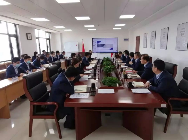 乐投体育在线(中国)唯一官方网站
召开党委理论中心组集体学习会议(图2)