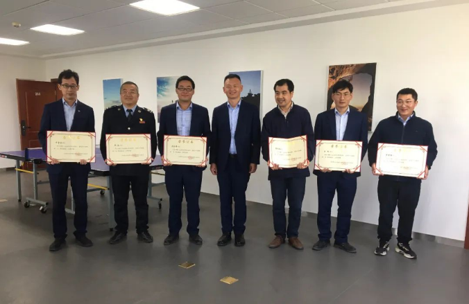 乐投体育在线(中国)唯一官方网站
团委举办“庆五一、迎五四”球类联谊比赛(图4)