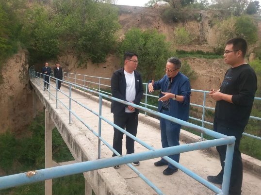 乐投体育在线(中国)唯一官方网站
泾东设计公司参与静宁县王湾水库除险加固工程评审(图2)