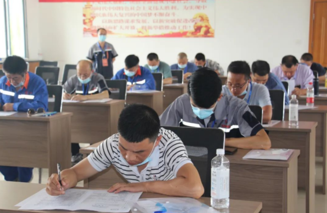乐投体育在线(中国)唯一官方网站
泓盛达公司在“焊工”技能大赛中取得好成绩(图2)